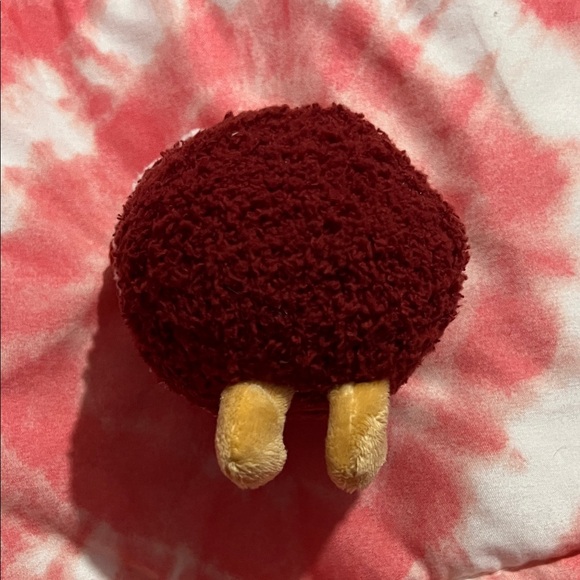 Cute velvet cake jellycat plush keychain - Picture 4 of 4